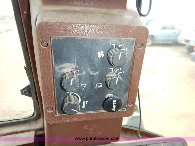 image for item I2444 1988 Case 580K backhoe