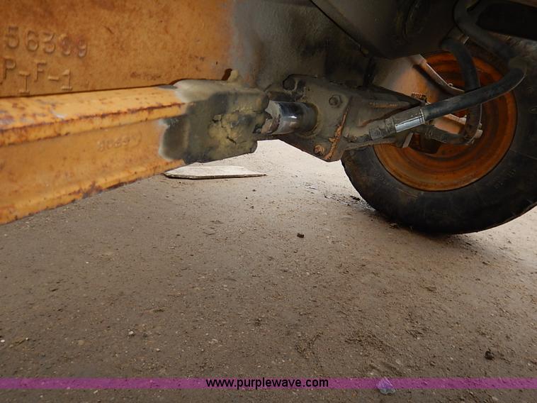 image for item I2444 1988 Case 580K backhoe