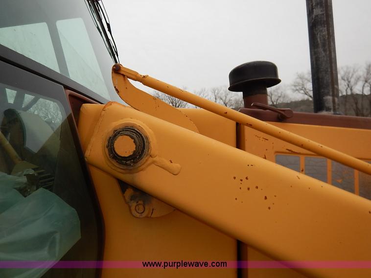 image for item I2444 1988 Case 580K backhoe