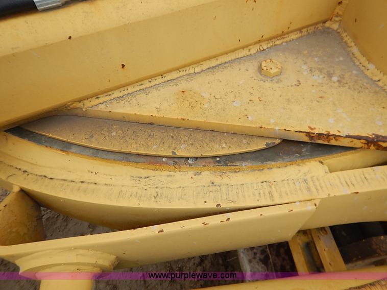 image for item I2445 Royal 80 articulated motor grader