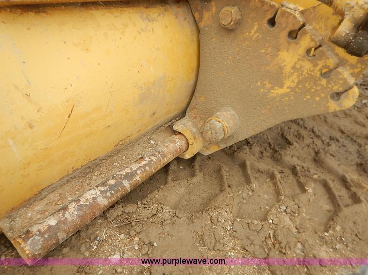 image for item I2445 Royal 80 articulated motor grader