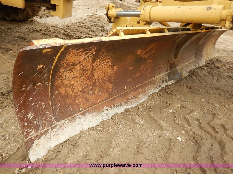 image for item I2445 Royal 80 articulated motor grader