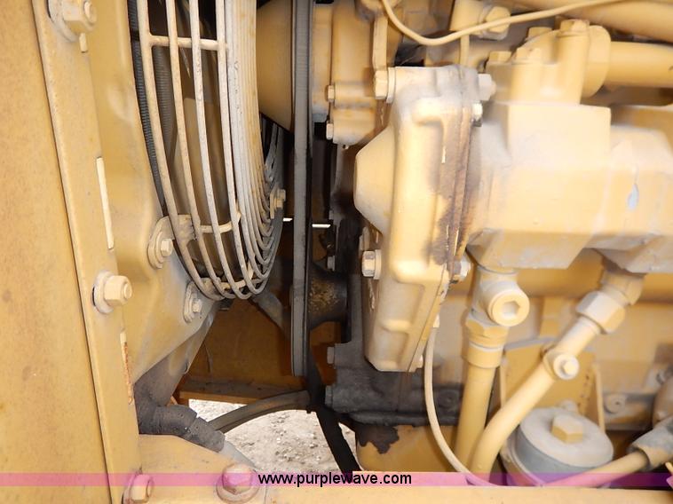 image for item I2445 Royal 80 articulated motor grader