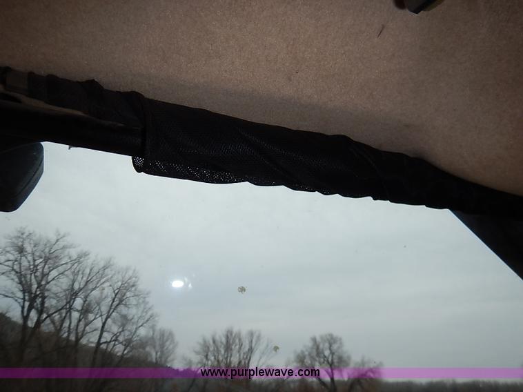 image for item I2446 1998 Caterpillar 953C track loader