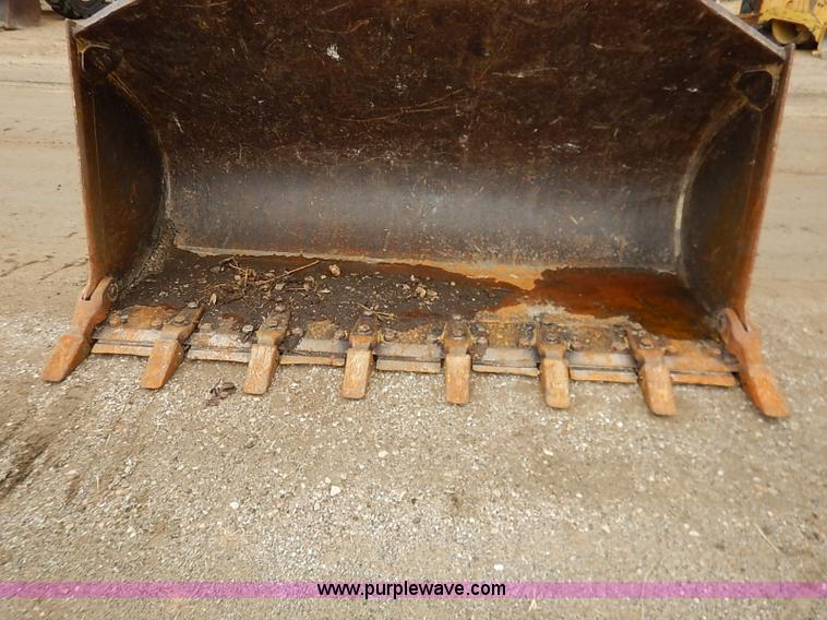 image for item I2446 1998 Caterpillar 953C track loader