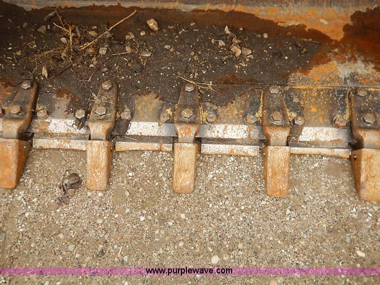 image for item I2446 1998 Caterpillar 953C track loader