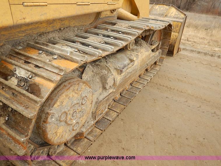 image for item I2446 1998 Caterpillar 953C track loader