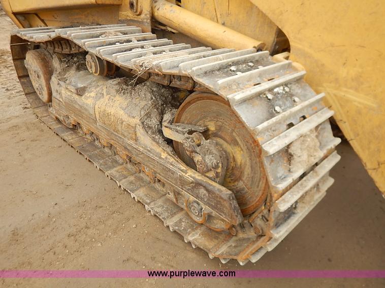 image for item I2446 1998 Caterpillar 953C track loader