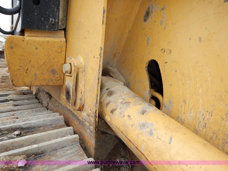 image for item I2446 1998 Caterpillar 953C track loader