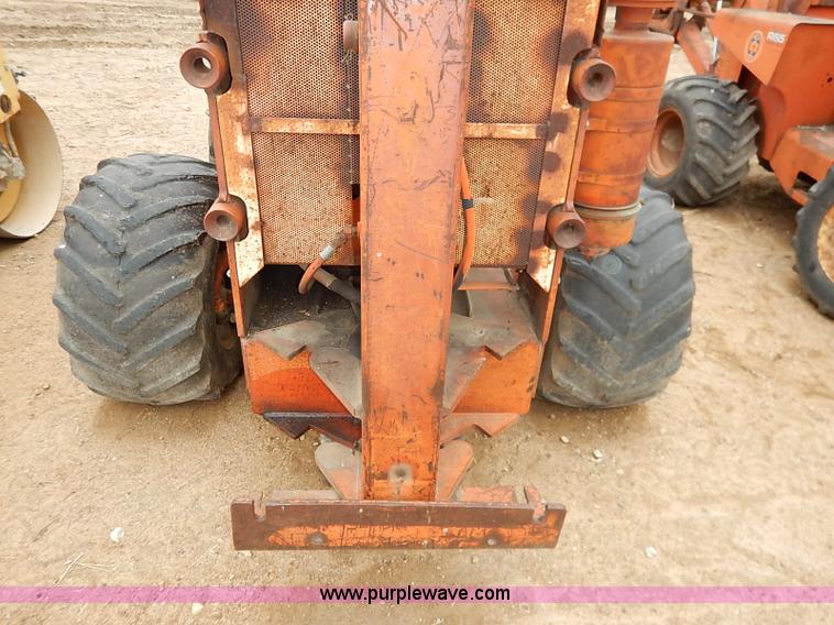 image for item I2448 Ditch Witch R65 trencher