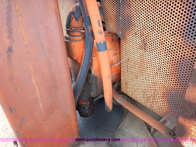image for item I2448 Ditch Witch R65 trencher