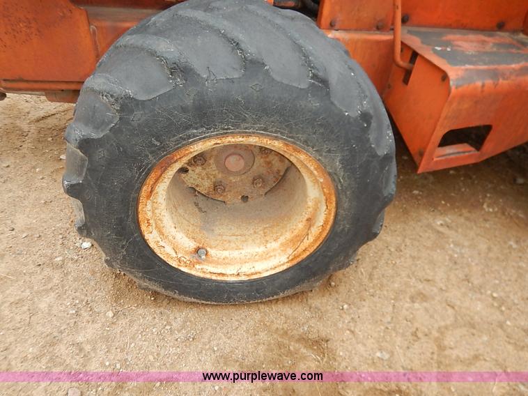 image for item I2448 Ditch Witch R65 trencher