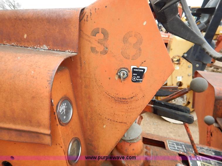 image for item I2448 Ditch Witch R65 trencher