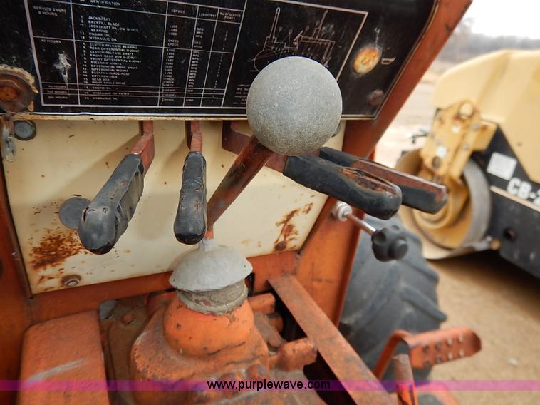 image for item I2448 Ditch Witch R65 trencher