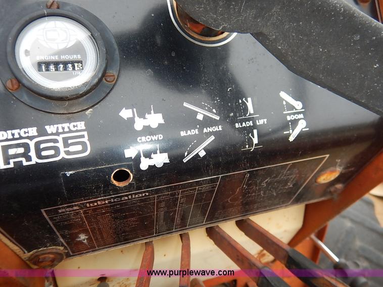 image for item I2448 Ditch Witch R65 trencher