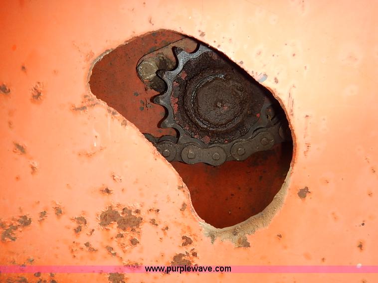 image for item I2448 Ditch Witch R65 trencher