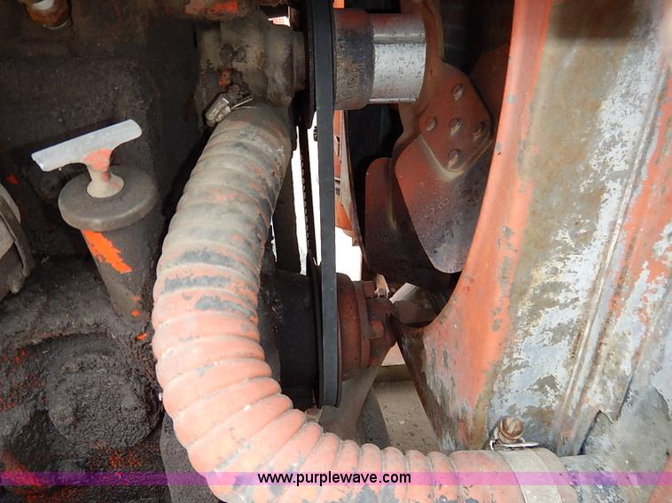 image for item I2448 Ditch Witch R65 trencher