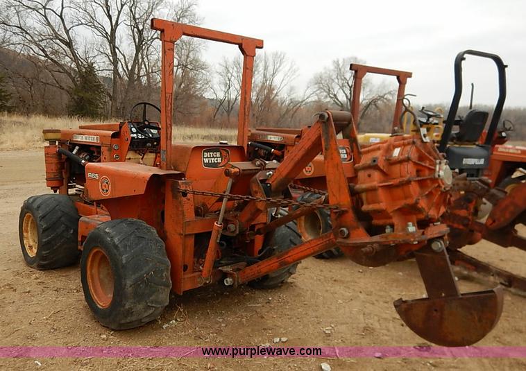 image for item I2449 Ditch Witch R65 vibratory plow