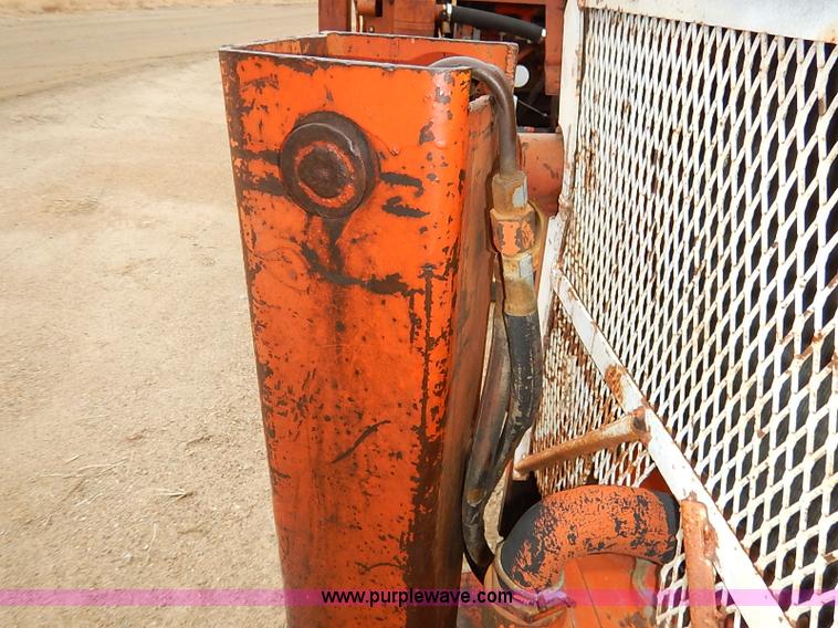 image for item I2449 Ditch Witch R65 vibratory plow