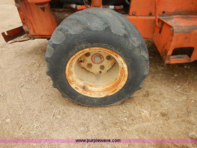 image for item I2449 Ditch Witch R65 vibratory plow