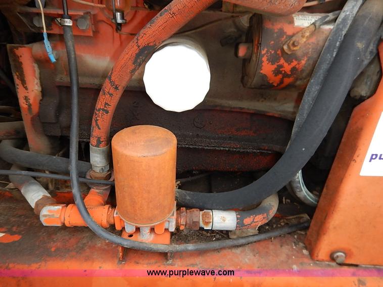 image for item I2449 Ditch Witch R65 vibratory plow