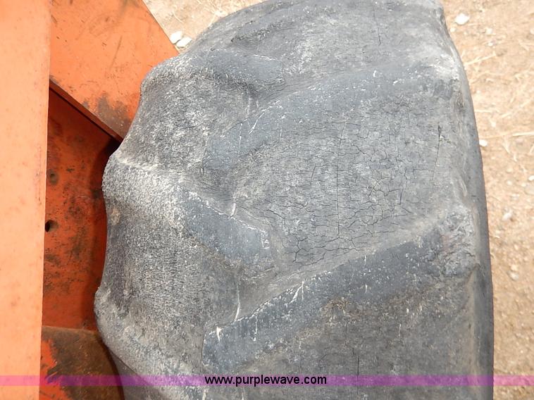 image for item I2449 Ditch Witch R65 vibratory plow