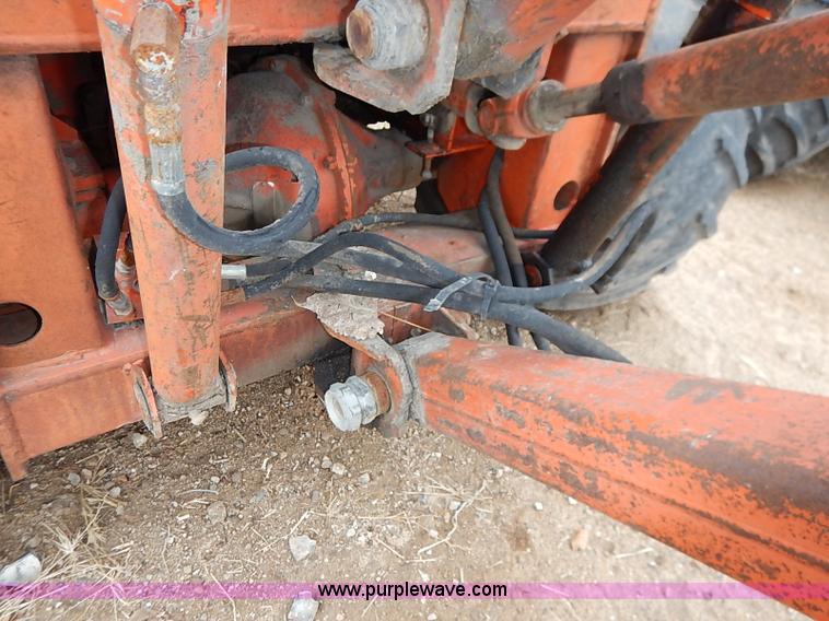 image for item I2449 Ditch Witch R65 vibratory plow