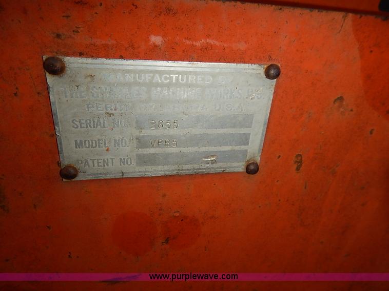 image for item I2449 Ditch Witch R65 vibratory plow