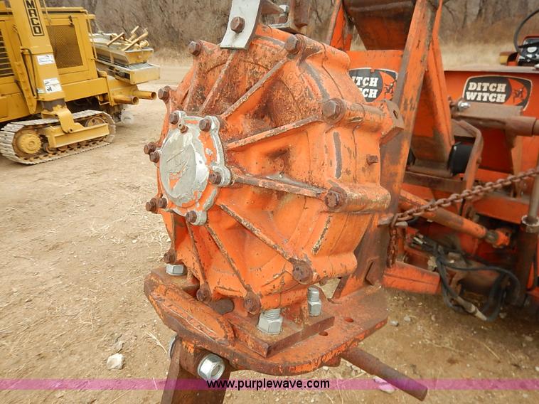 image for item I2449 Ditch Witch R65 vibratory plow