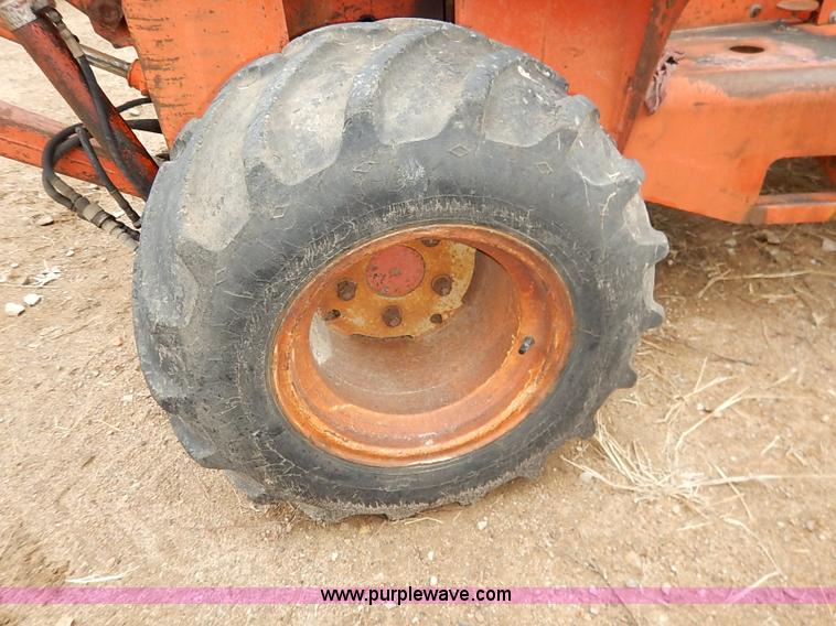 image for item I2449 Ditch Witch R65 vibratory plow