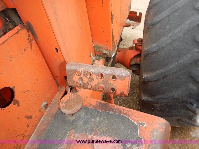 image for item I2449 Ditch Witch R65 vibratory plow