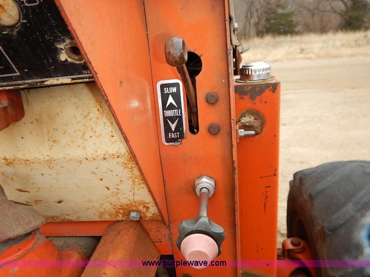 image for item I2449 Ditch Witch R65 vibratory plow