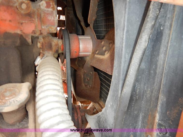 image for item I2449 Ditch Witch R65 vibratory plow