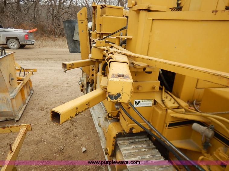 image for item I2450 1986 Gomaco Commander II GT6200 curb machine