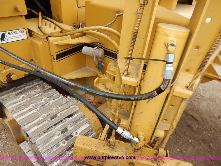 image for item I2450 1986 Gomaco Commander II GT6200 curb machine