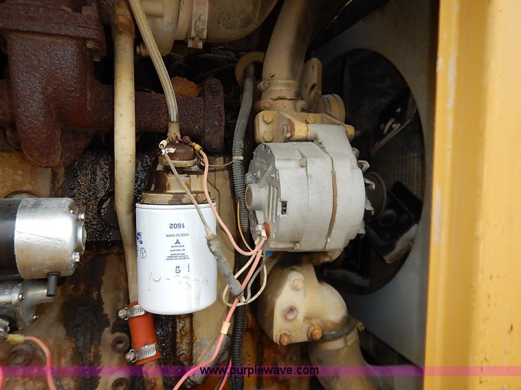 image for item I2450 1986 Gomaco Commander II GT6200 curb machine