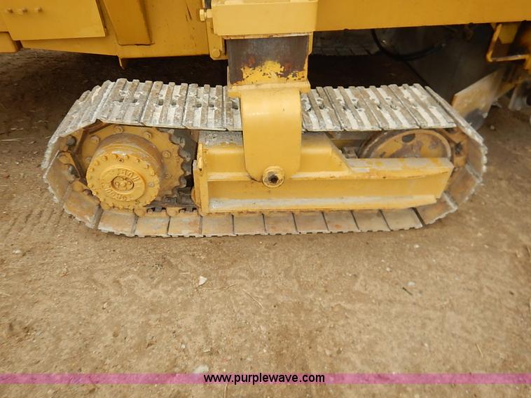 image for item I2450 1986 Gomaco Commander II GT6200 curb machine