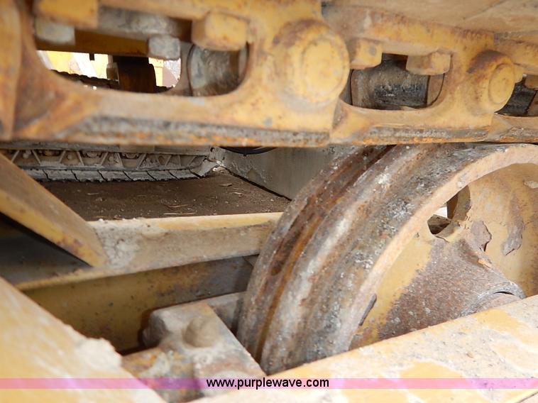 image for item I2450 1986 Gomaco Commander II GT6200 curb machine