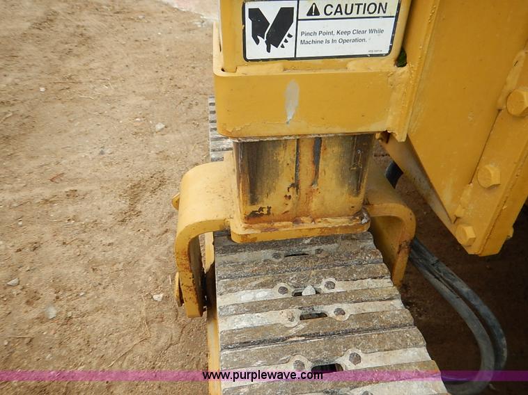 image for item I2450 1986 Gomaco Commander II GT6200 curb machine