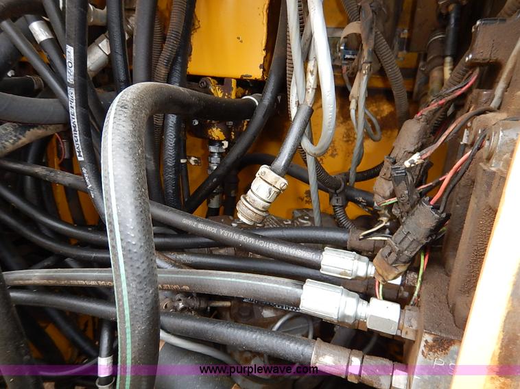 image for item I2450 1986 Gomaco Commander II GT6200 curb machine