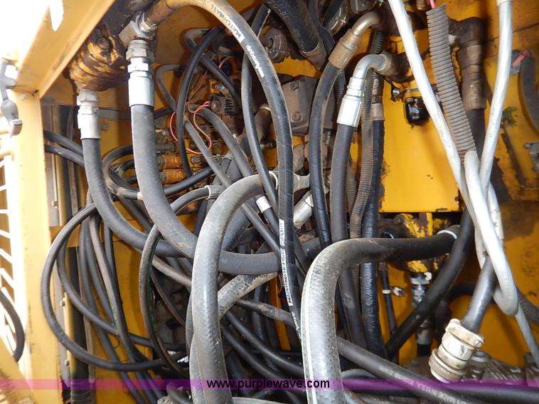 image for item I2450 1986 Gomaco Commander II GT6200 curb machine