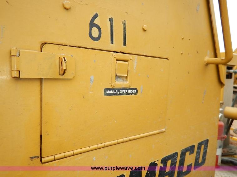 image for item I2450 1986 Gomaco Commander II GT6200 curb machine