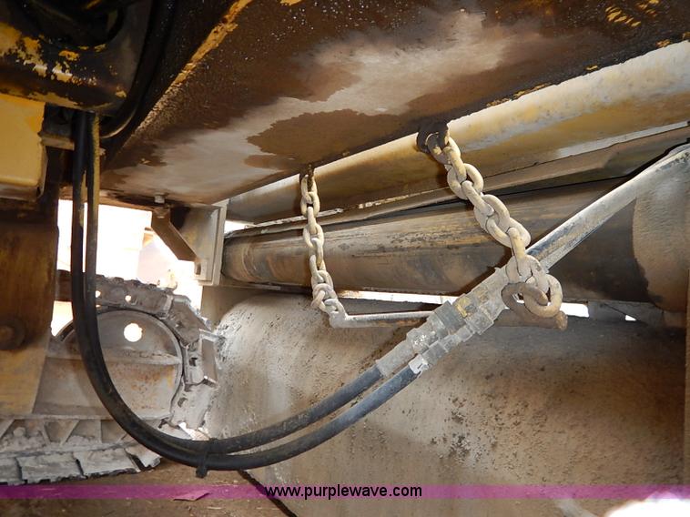 image for item I2450 1986 Gomaco Commander II GT6200 curb machine