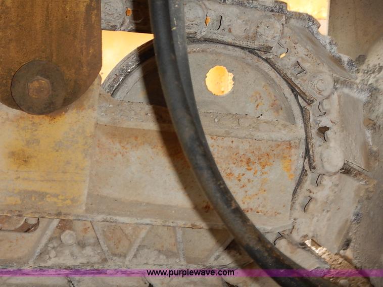 image for item I2450 1986 Gomaco Commander II GT6200 curb machine