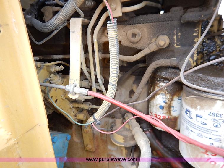 image for item I2450 1986 Gomaco Commander II GT6200 curb machine