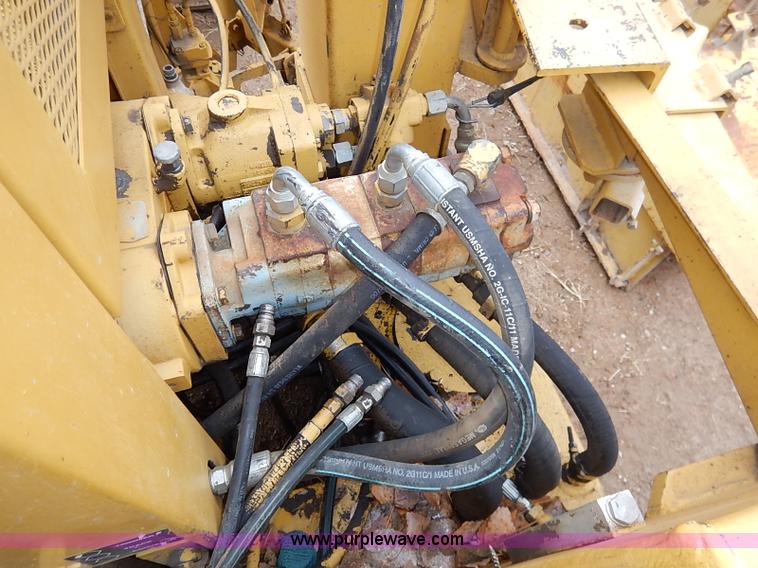 image for item I2450 1986 Gomaco Commander II GT6200 curb machine