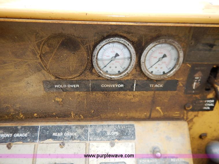 image for item I2450 1986 Gomaco Commander II GT6200 curb machine