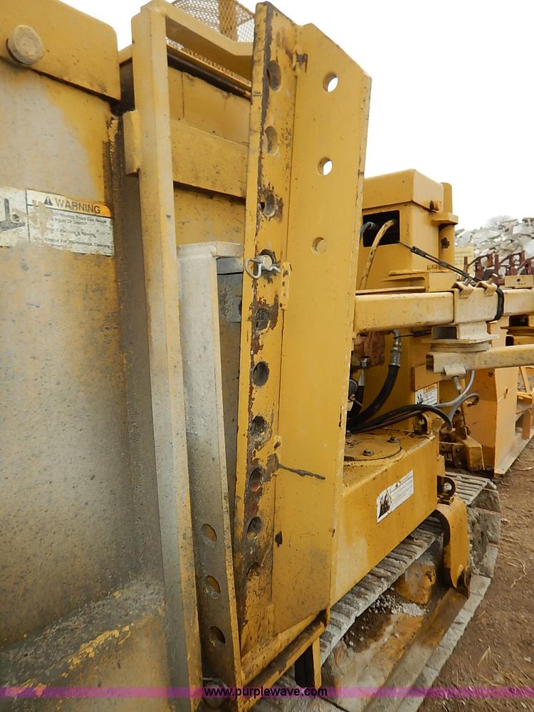 image for item I2450 1986 Gomaco Commander II GT6200 curb machine