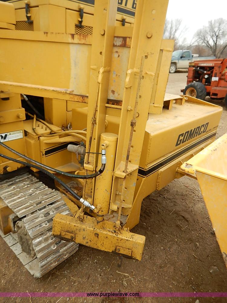 image for item I2450 1986 Gomaco Commander II GT6200 curb machine