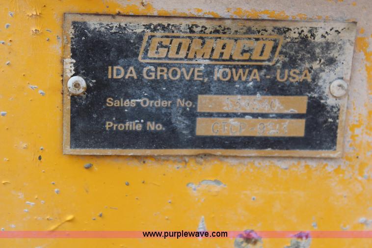 image for item I2450 1986 Gomaco Commander II GT6200 curb machine